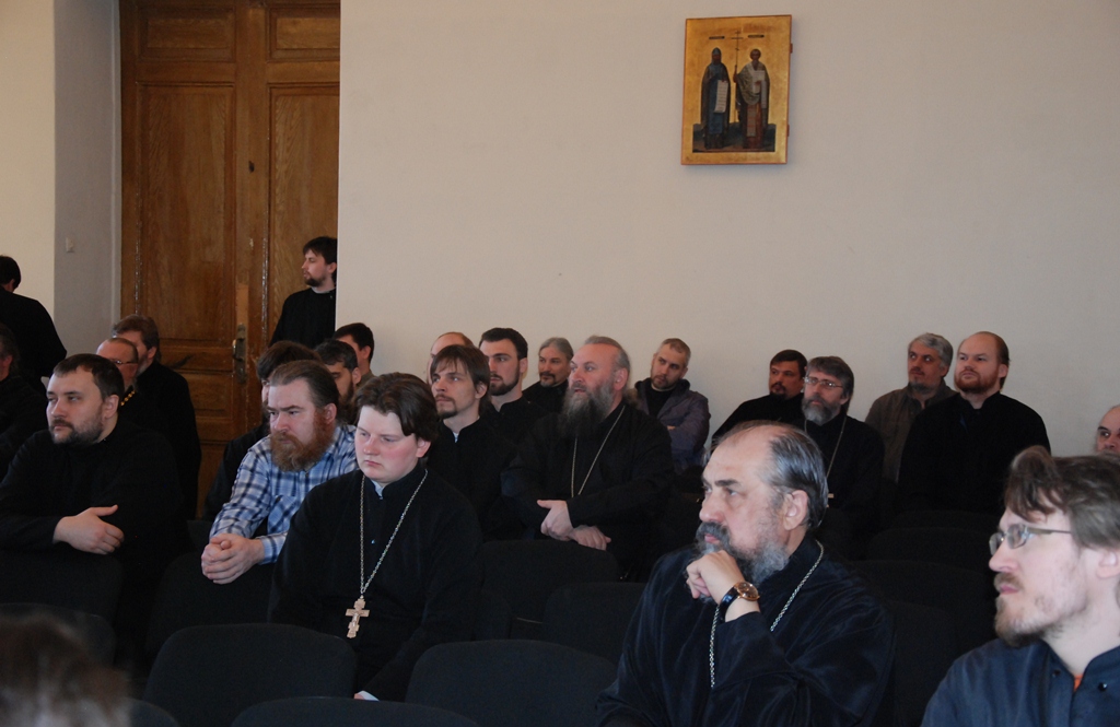 В Калужской епархии прошел пастырский семинар: «Противодействие распространению деструктивных сект в контексте приходского миссионерства. Неоязычество»