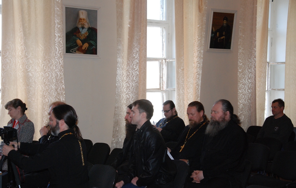 В Калужской епархии прошел пастырский семинар: «Противодействие распространению деструктивных сект в контексте приходского миссионерства. Неоязычество»