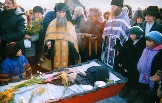 Отпевание о.Григория, 23 марта 2000 г.