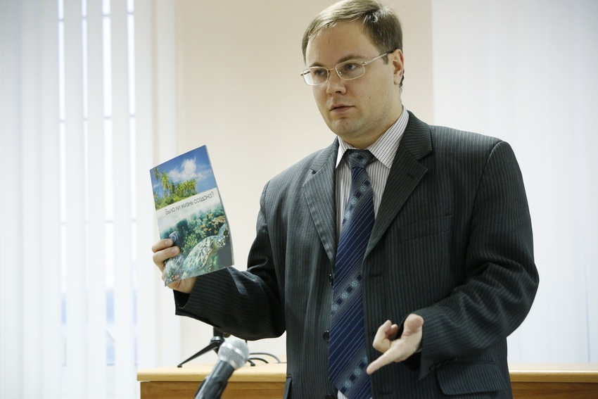 Адвокат управленческого центра «Свидетелей Иеговы» в России Антон Омельченко. Фото Вадима Заблоцкого