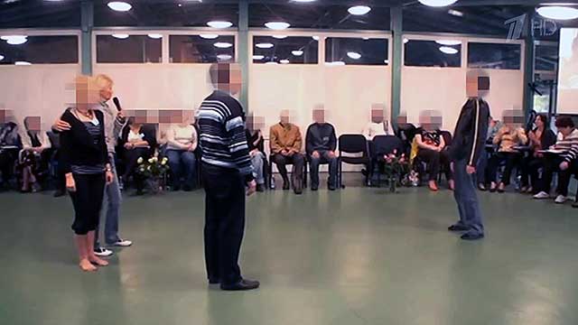 Эксперты: в кризис множатся мошенники, зарабатывающие на стремлении людей к самосовершенствованию