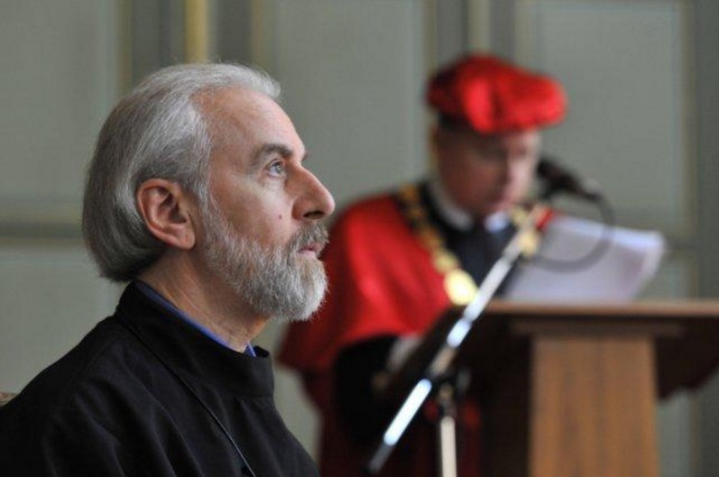 Профессор А. Л. Дворкин награжден степенью почетного доктора Прешовского университета 