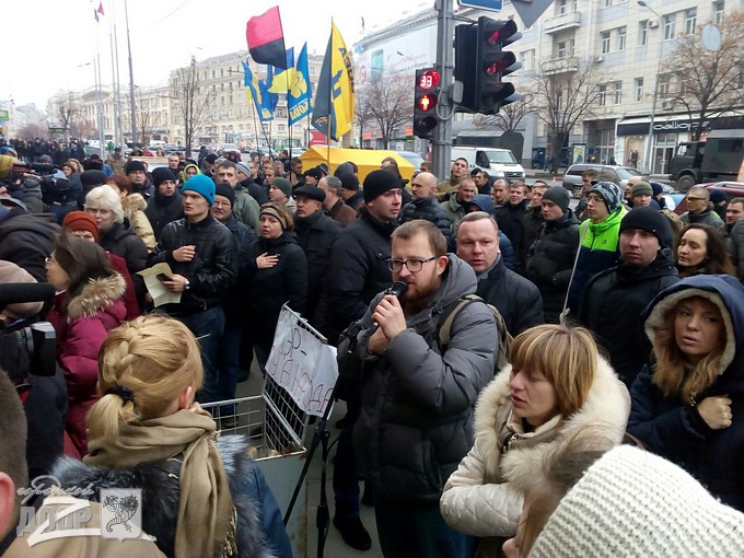Избиение журналистов и другие похождения Валика и Ко