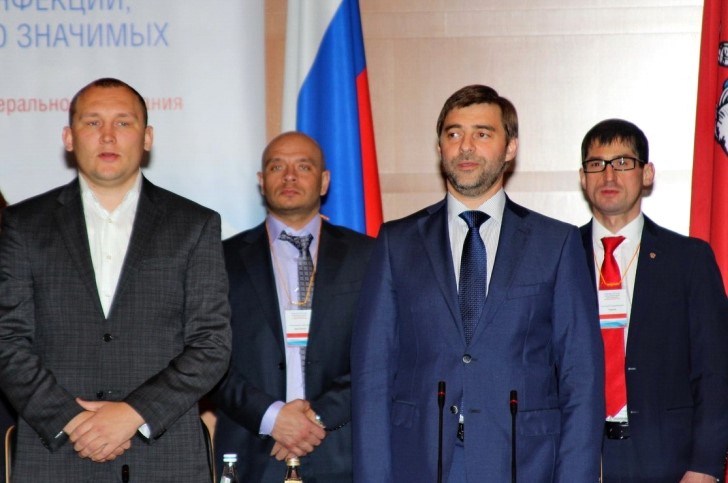ФСБ взяла штурмом офис сектантского "пророка" Лушникова – помощника думского вице-спикера Железняка