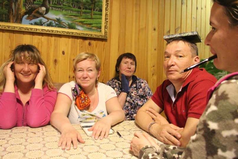 "Универсальный" гуру, "целитель" и "пророк" Роман Доля. Практика нестандартного поведения. Фото: Самопознание | Роман Доля ॐ