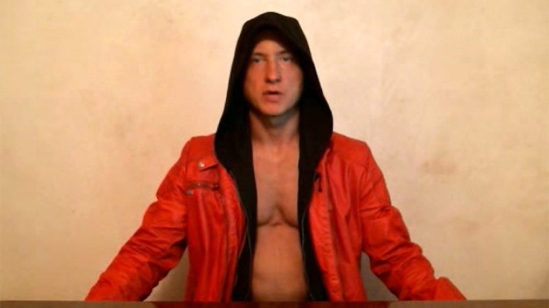 Кириенко хорошо умеет рекламировать себя в видеоблогах Интернета. youtube.com / Prt Scr