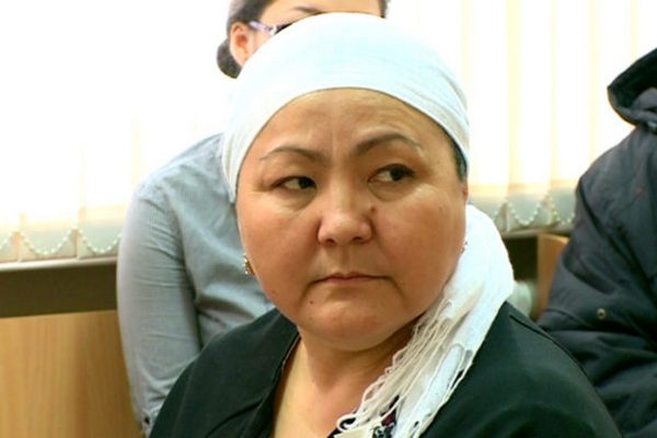 СЕКТАНТЫ ПОЯТ КАЗАНЦЕВ «ЖИВОЙ» ВОДОЙ С МОГИЛЬНОЙ ЗЕМЛЕЙ