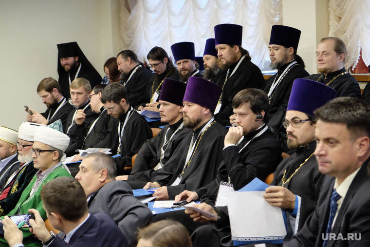 Ямал позвал на борьбу с деструктивными сектами международных экспертов
