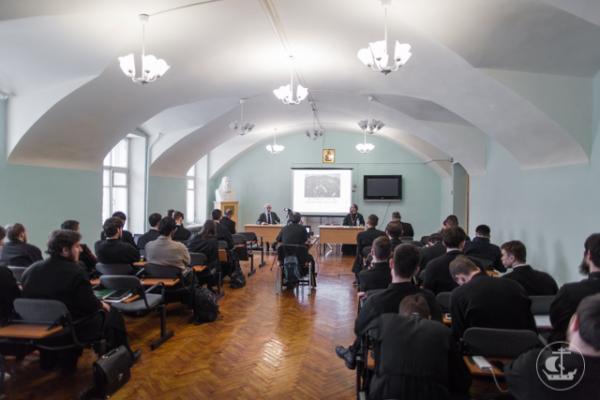 Конференция "Новые религиозные движения: современное положение" прошла 7 марта на кафедре богословия СПбДА.