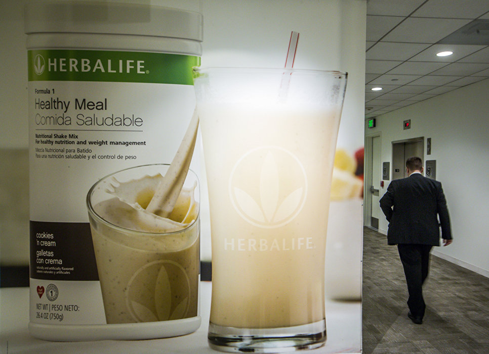 Cпроси меня как: что случилось с глобальной пищевой "сектой" Herbalife
