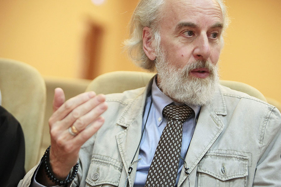 «Секты — это как бульдозер, который давит людей. Они остаются позади с разрушенной жизнью, но прибывают новые…»