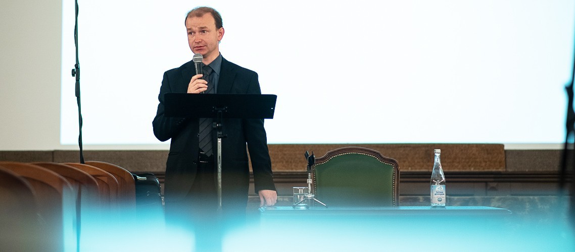 О специалистах, специализациях и святоотеческом подходе в современном сектоведении