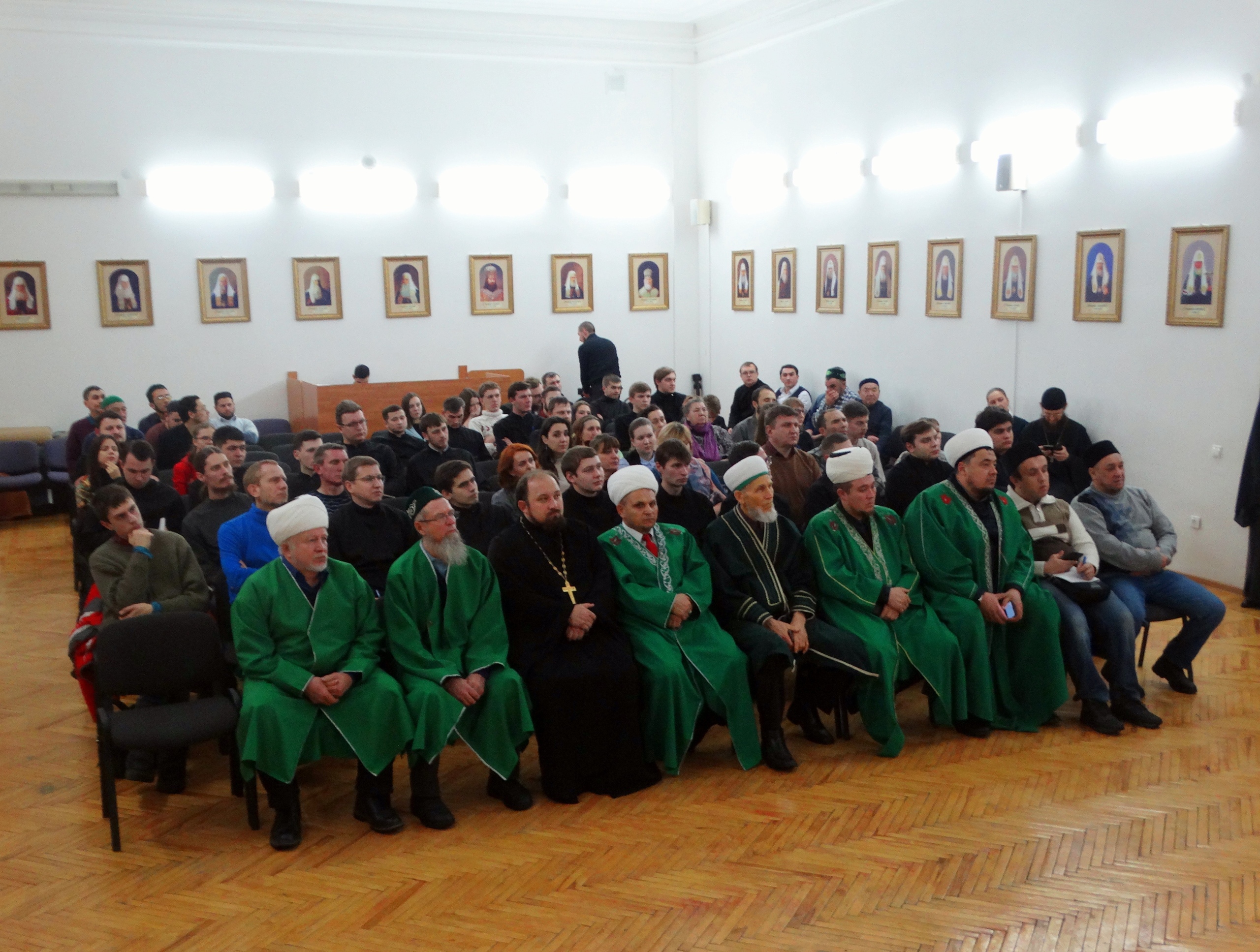 В ОРЕНБУРГСКОЙ СЕМИНАРИИ С ОТКРЫТОЙ ЛЕКЦИЙ ВЫСТУПИЛ ИЗВЕСТНЫЙ ИСТОРИК И СЕКТОВЕД А. Л. ДВОРКИН 