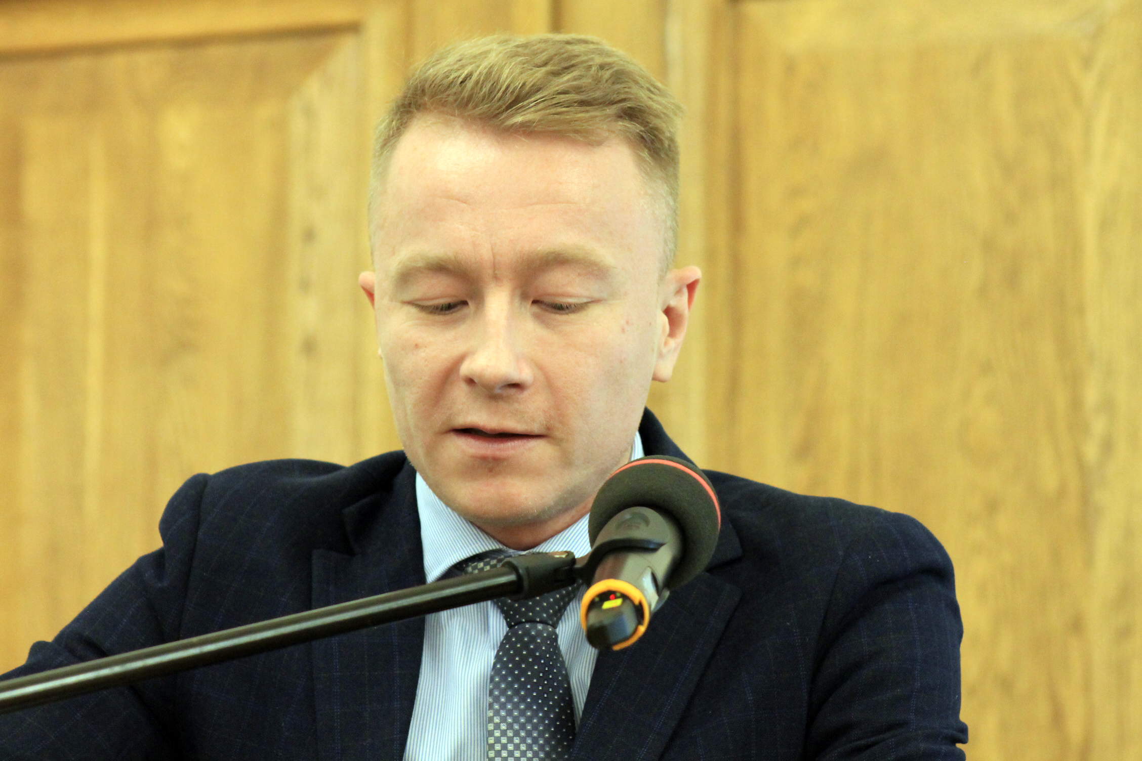Профессор ПСТГУ А. Л. Дворкин возглавил заседание секции “Возможна ли в секте свобода выбора?”