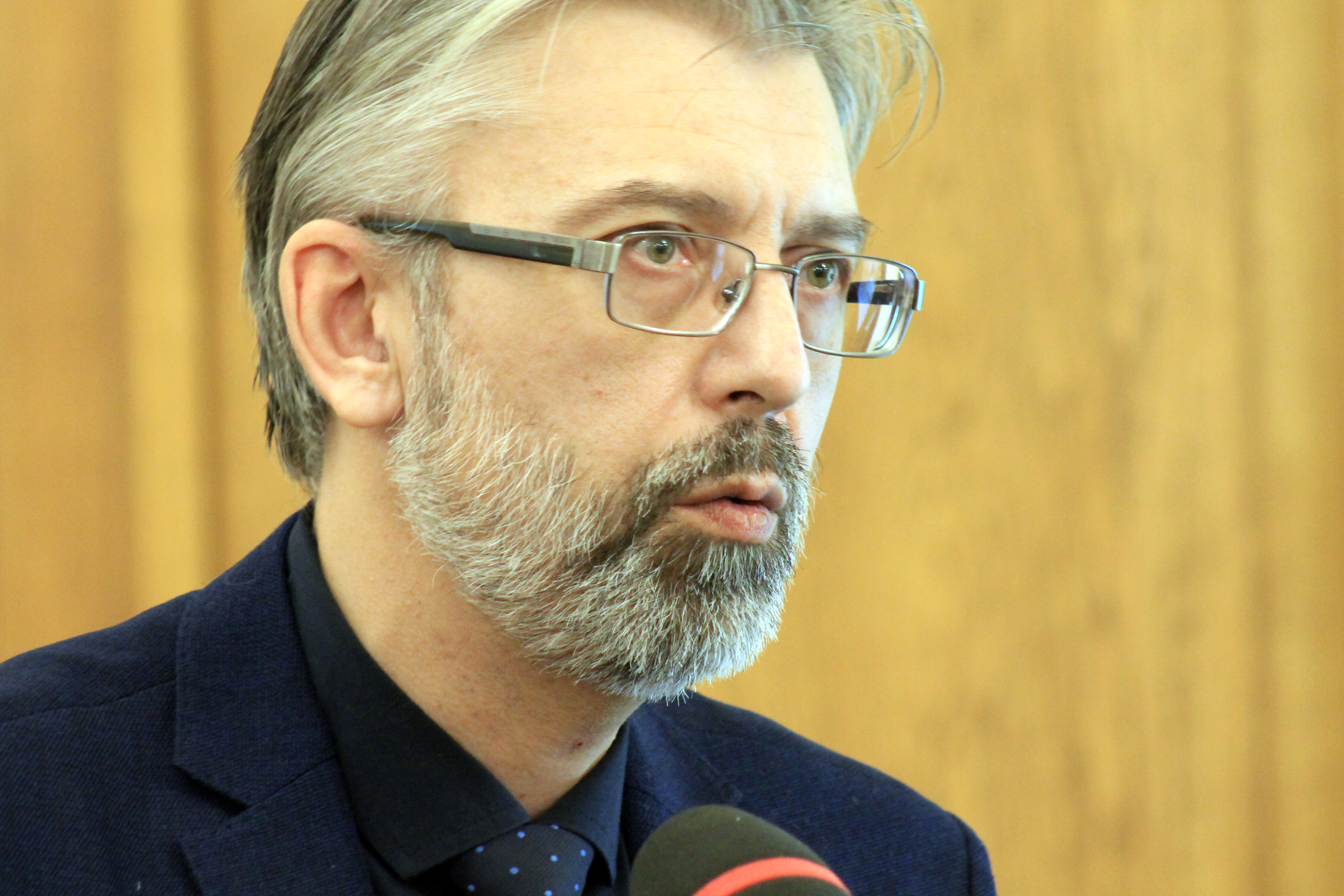 Профессор ПСТГУ А. Л. Дворкин возглавил заседание секции “Возможна ли в секте свобода выбора?”