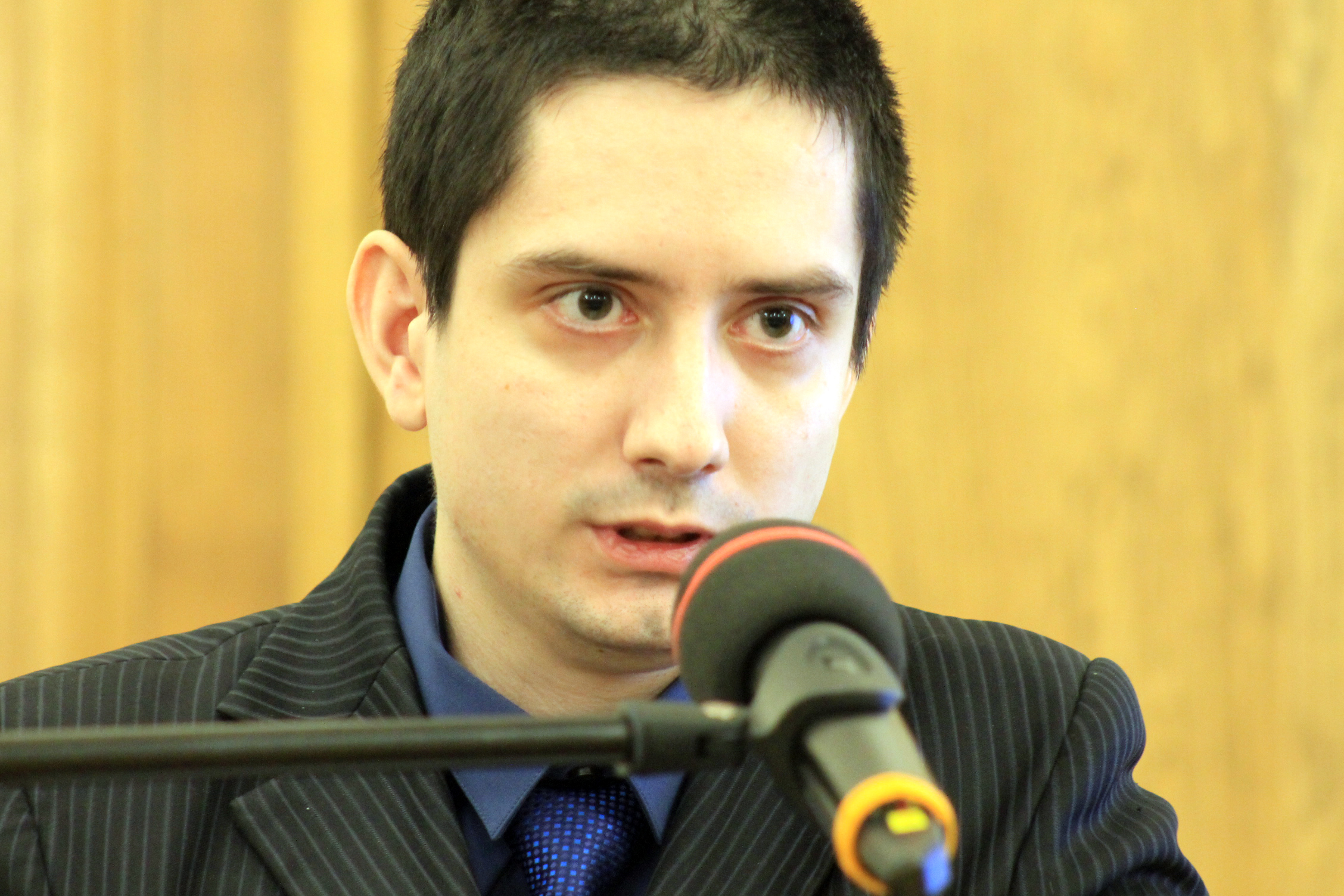 Профессор ПСТГУ А. Л. Дворкин возглавил заседание секции “Возможна ли в секте свобода выбора?”