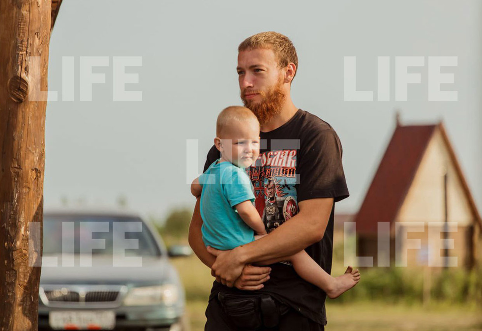 Житель Челябинска выкрал 5-летнего сына, чтобы поселиться с ним в землянке
