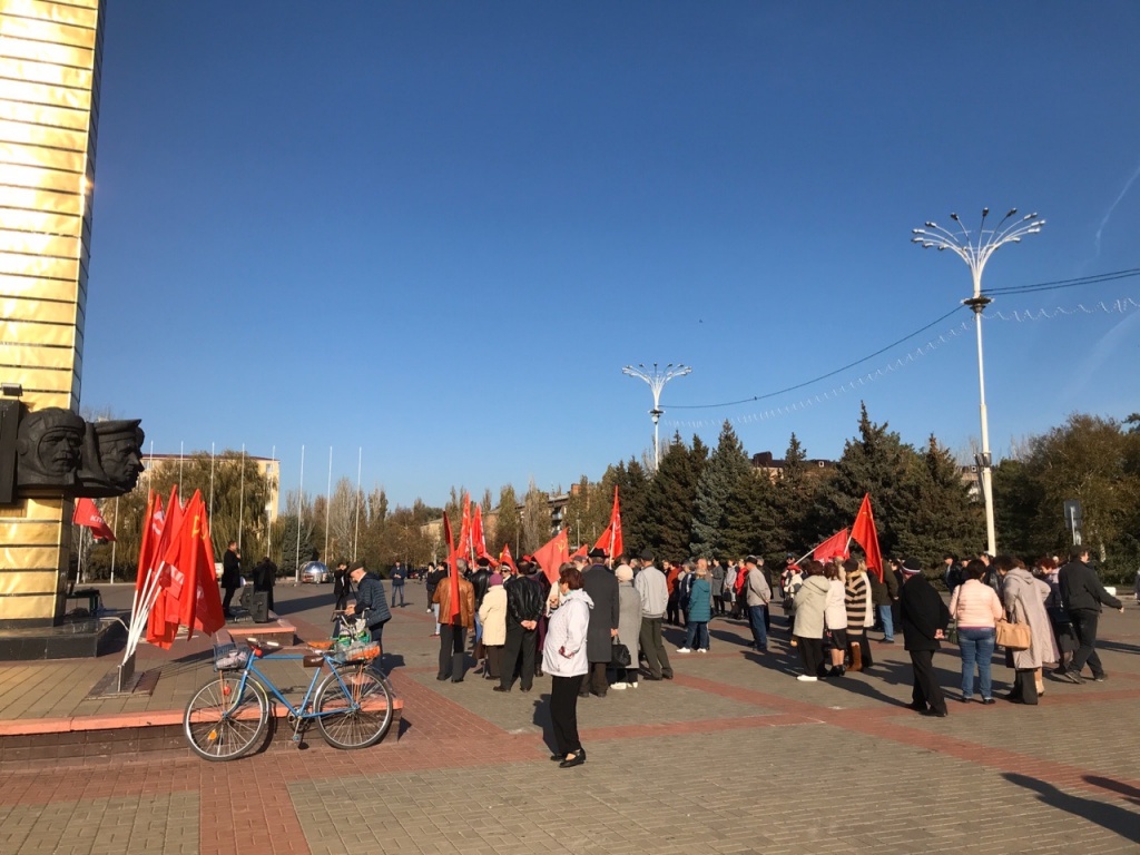 «Гражданин СССР» Алексей Серков вновь был задержан полицейскими за выходку на митинге коммунистов в Волгодонске