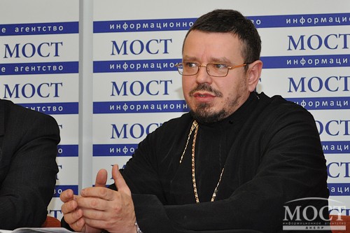 Жалеющий розги для своего сына