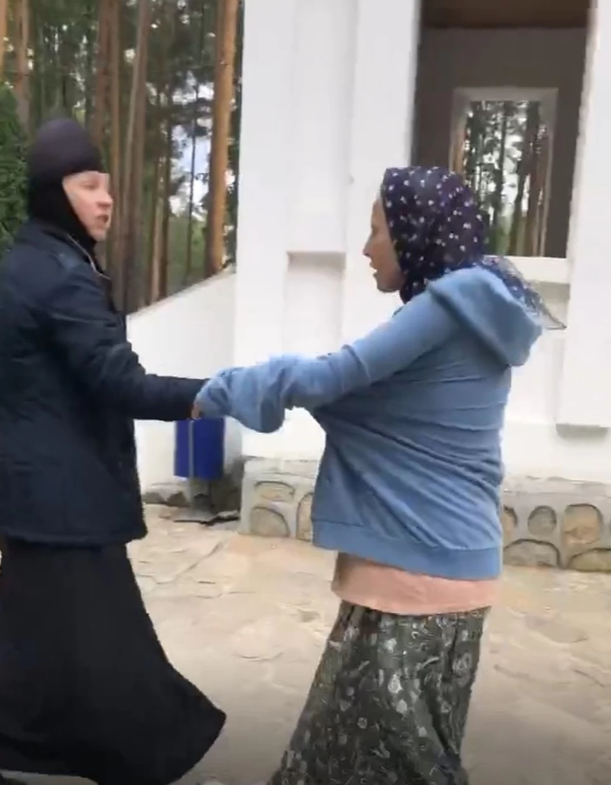 Страсти Среднеуральского женского монастыря: Как бывший уголовник создал империю царебожников и пошел против церкви
