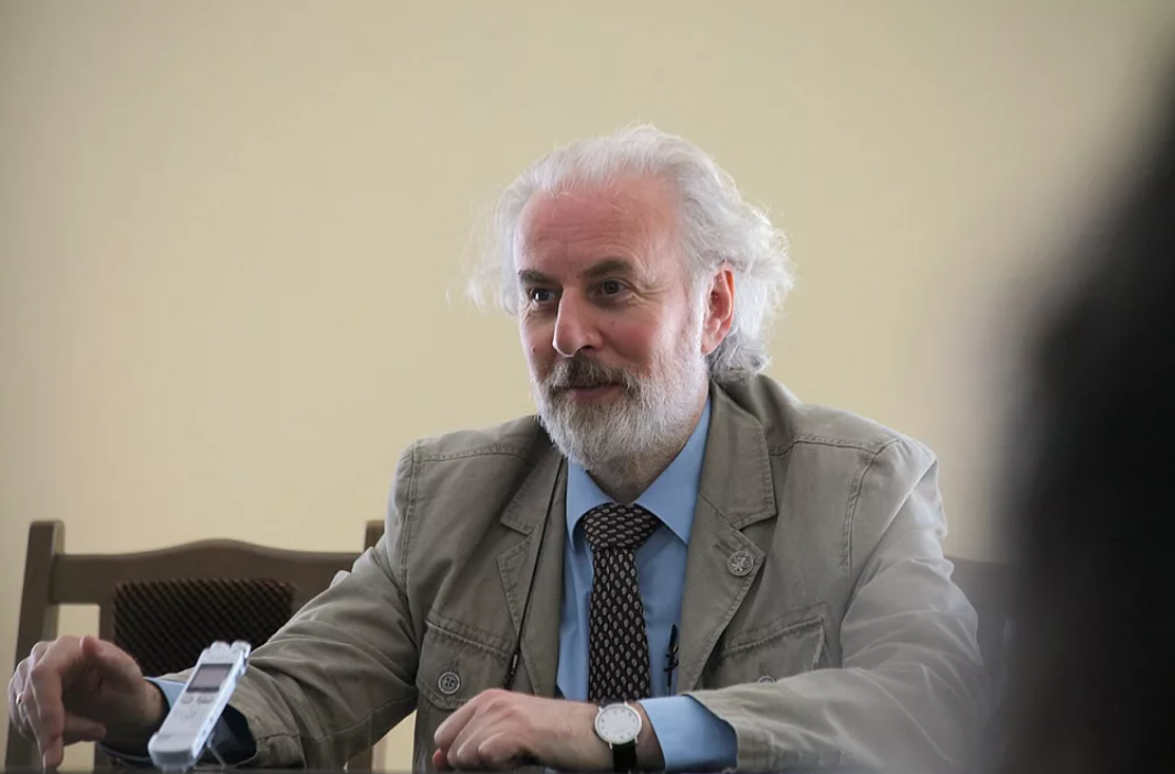 Профессор церковной истории и сектоведения ПСТГУ Александр Дворкин рассказывает о своей новой книге «Хроники крестовых походов франкских пилигримов в Заморские земли и сопутствующих событий в изложении Александра Дворкина». Ведущий - И. Сергеев.