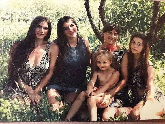 «Они не заслуживают снисхождения». Взята под стражу семья рериховцев, ранее оправданная судом присяжных по делу о двойном убийстве в Приморье