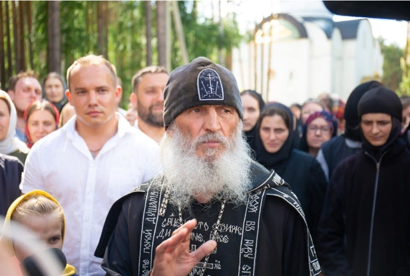 Екатеринбургская епархия предостерегла священников от поддержки экс-схиигумена Сергия