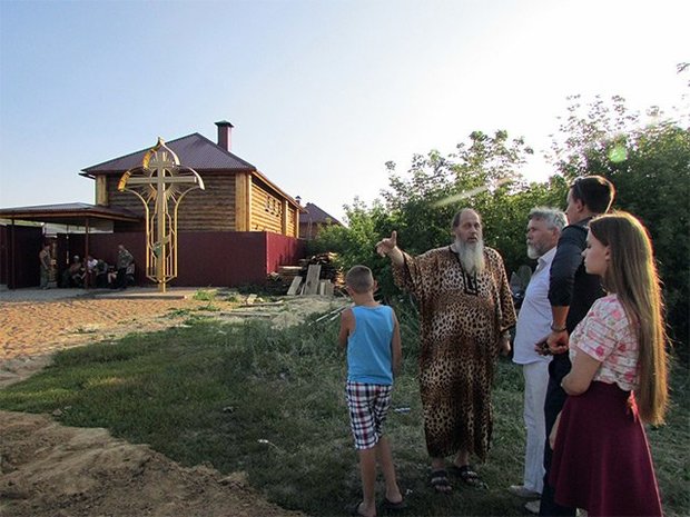 Как лишенный сана протоиерей Головин открыл частный «скит» под боком колыбели ислама в Татарстане
