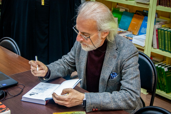 Казанскую духовную семинарию посетил известный сектовед Александр Дворкин