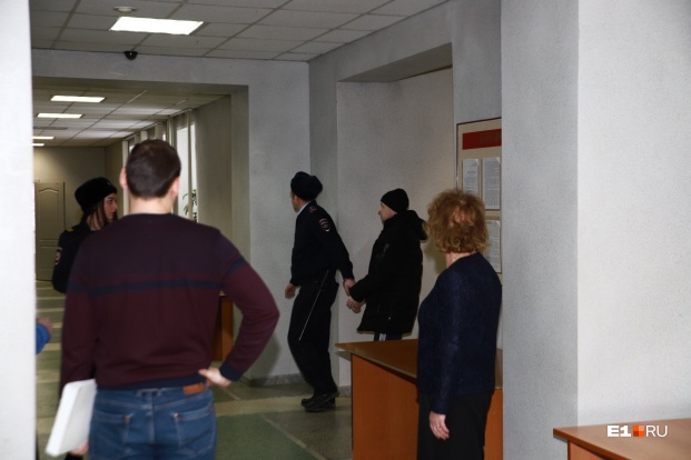 «Пытались воскресить, но не смогли»: сектанты, убившие ребенка, останутся в СИЗО до 27 мая
