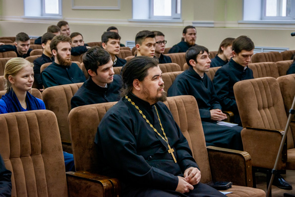 Казанскую духовную семинарию посетил известный сектовед Александр Дворкин