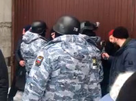 Охранники Среднеуральского женского монастыря отказались пустить на территорию обители судебных приставов и представителей епархии, которые прибыли туда для проведения строительно-технической экспертизы. Проповеди схиигумена Сергия (Романова) / ВКонтакте