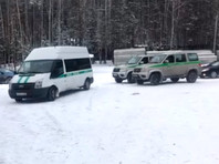 Ранее пресс-служба епархии сообщила, что во вторник на территории Среднеуральского женского монастыря, захваченного сторонниками отлученного от церкви бывшего схимонаха Сергия, начались работы по строительно-технической экспертизе, которая необходима для оформления зданий. Проповеди схиигумена Сергия (Романова) / ВКонтакте
