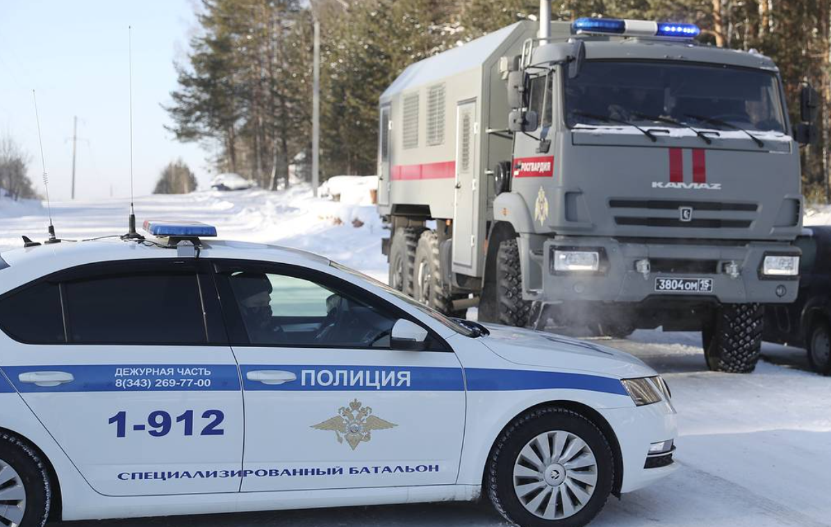 Силовики проводят обыски в скитах на Урале в поисках подозреваемого в убийствах