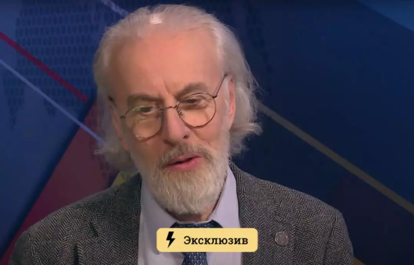 Богослов объяснил причины популярности в России книг по эзотерике