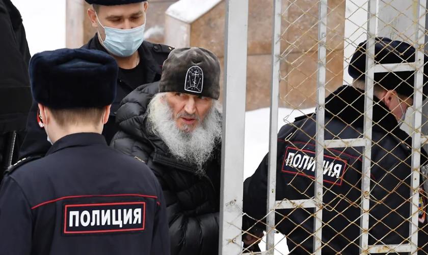 ОПГ для двоих. Экс-схиигумену Сергию и Всеволоду Могучеву изменили обвинение в экстремизме
