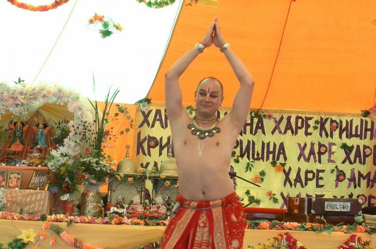 Под видом индийских танцев в Кургане продвигают неоиндуистскую секту?
