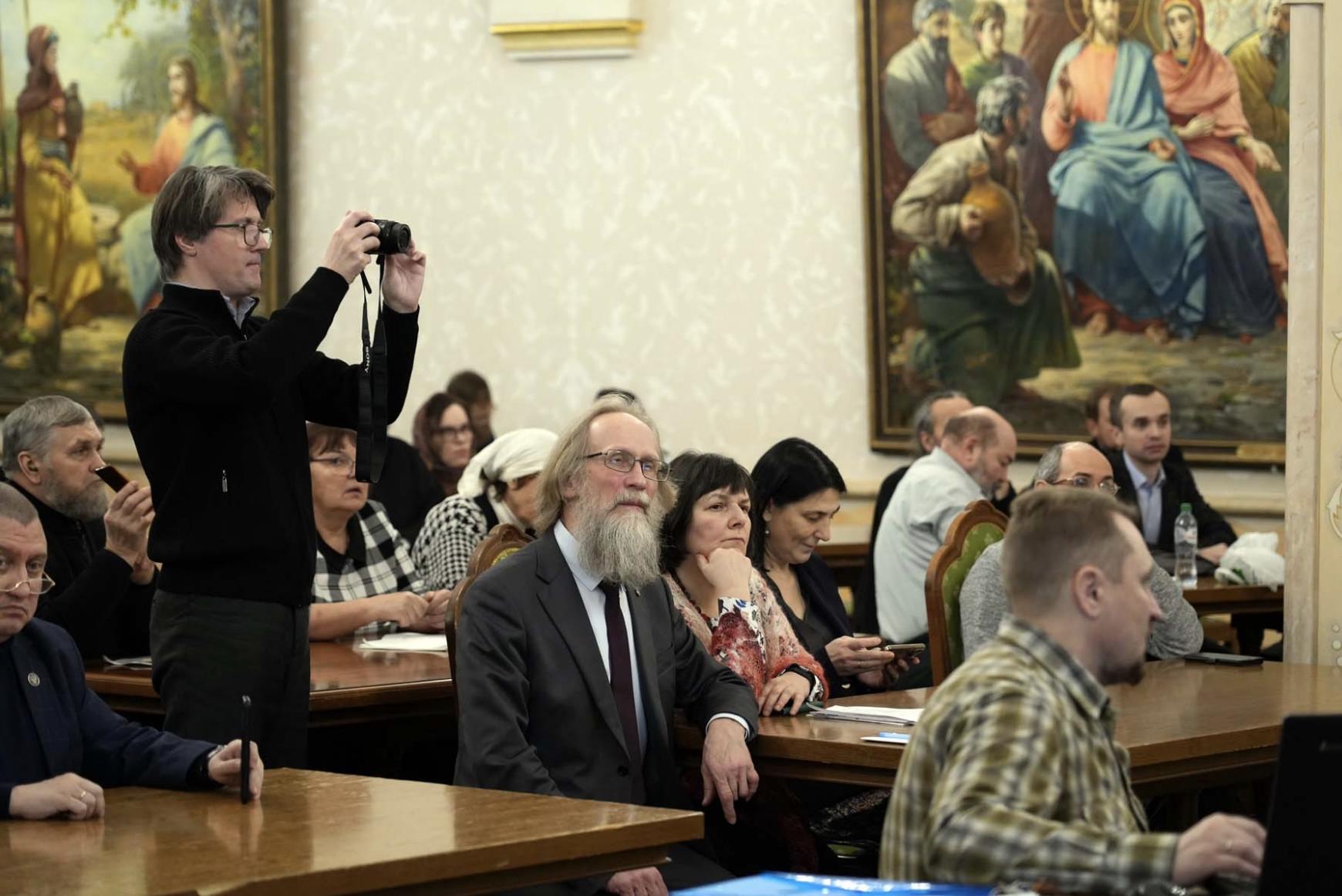 В рамках Международных Рождественских чтений епископ Дальнеконстантиновский Филарет возглавил работу секции «Секты: миссия или вербовка?»