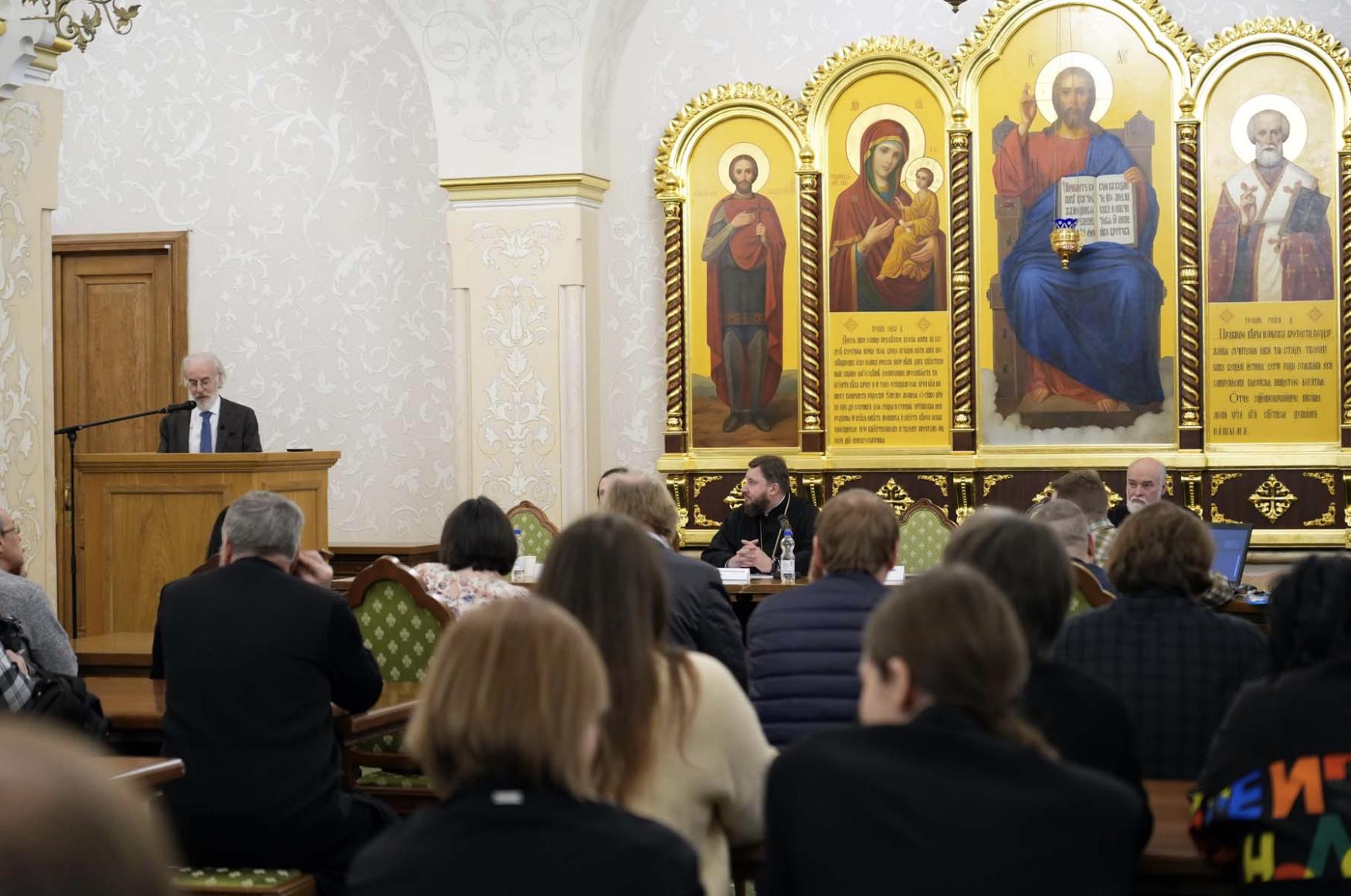 В рамках Международных Рождественских чтений епископ Дальнеконстантиновский Филарет возглавил работу секции «Секты: миссия или вербовка?»