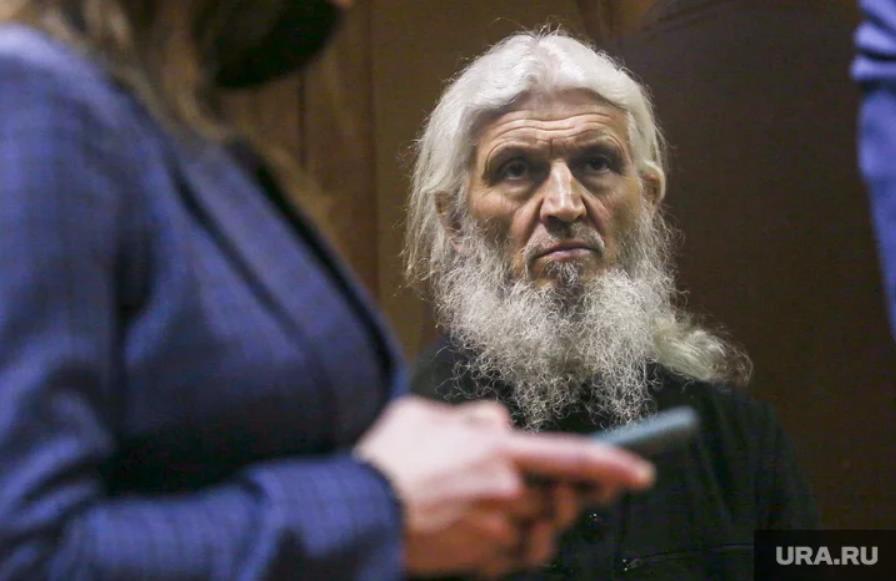 Опальный отец Сергий начал строить в колонии Нижнего Тагила храм