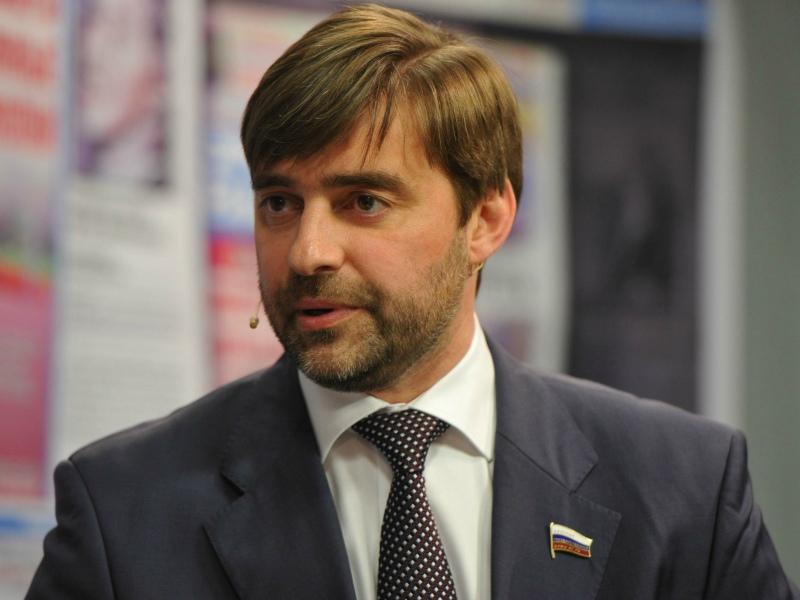Фото с сайта: https://sobesednik.ru/politika/sekta-tryasunov-v-gosdume-kto-stoit-za-isceleniem-dany-borisovoj